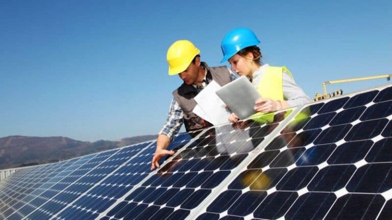 10 consejos para elegir un buen instalador de energía solar fotovoltaica€
€