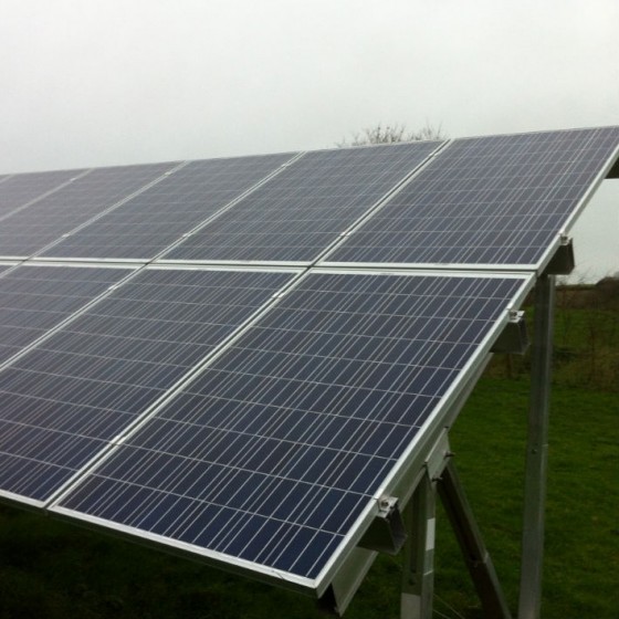 Instalación solar fotovoltaica de bricolaje: ¿es una buena idea?€
€
