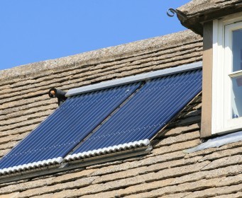 ¿Afecta la energía renovable al seguro de su casa?€
€